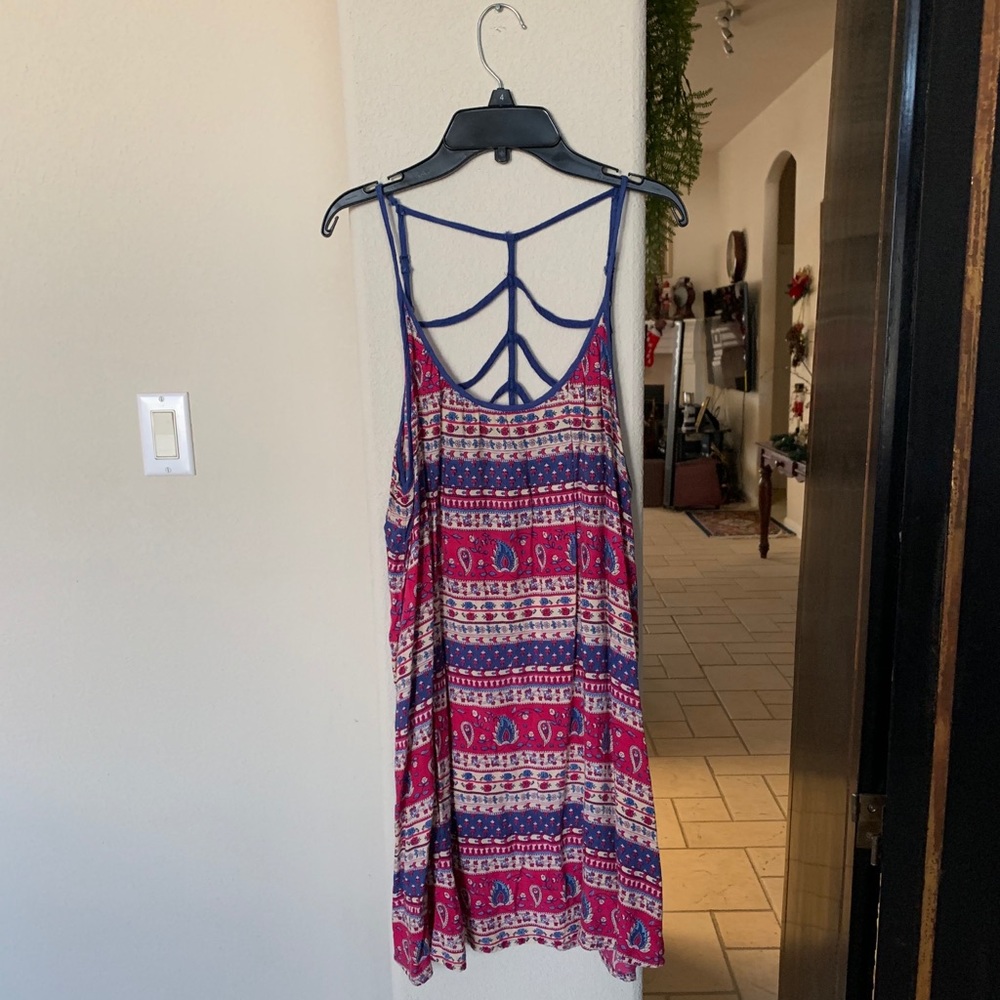 Patterned Backless Shift Dress